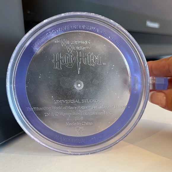 HARRY POTTER Universal Orlando Butterbeer Souvenir Mug - Picture 3 of 4